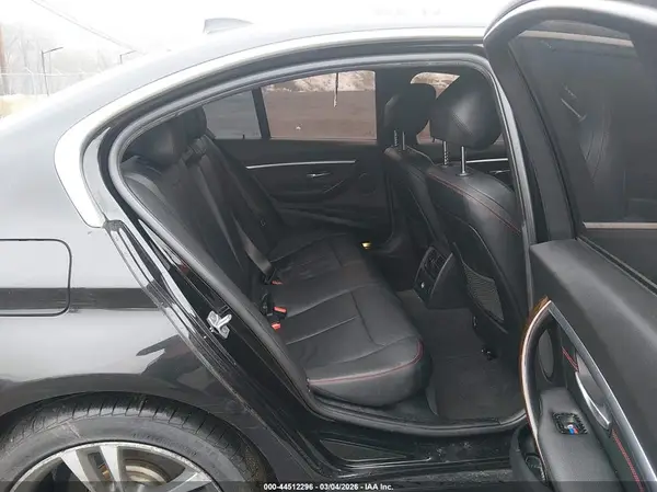 WBA8D9C34HA004668 2017 BMW 3ER - Image 8