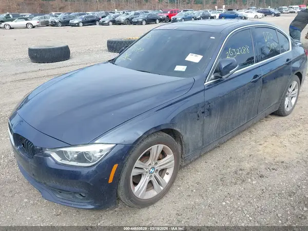 WBA8D9C34HA011667 2017 BMW 3ER - Image 2
