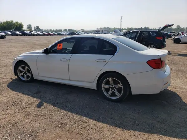WBA8D9C34HA012172 2017 BMW 3ER - Image 2