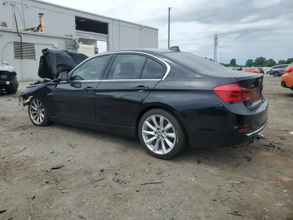 WBA8D9C35HA005098 2017 BMW 3ER - Image 2