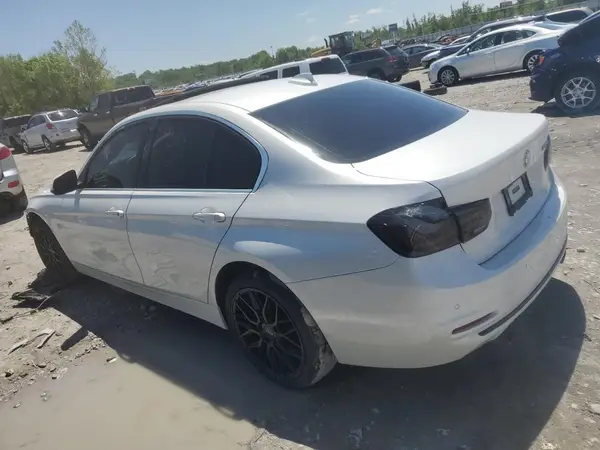 WBA8D9C35HA005814 2017 BMW 3ER - Image 2
