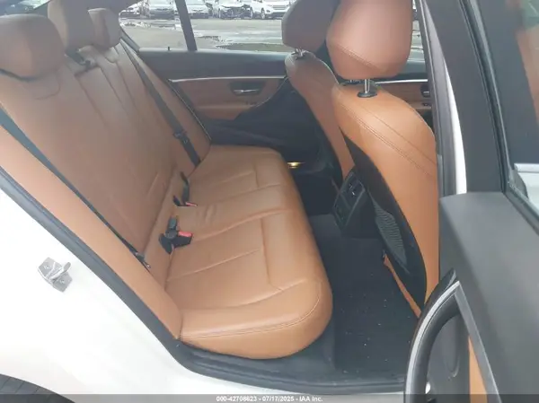 WBA8D9C35HA011578 2017 BMW 3ER - Image 8