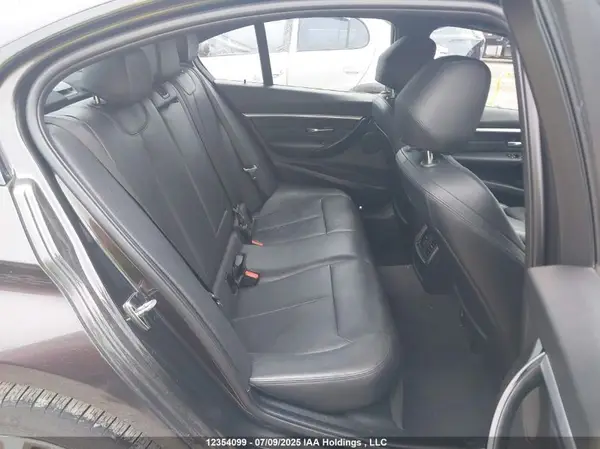 WBA8D9C36HA011556 2017 BMW 3ER - Image 8