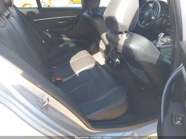 WBA8D9C37HA011162 2017 BMW 3ER - Image 8