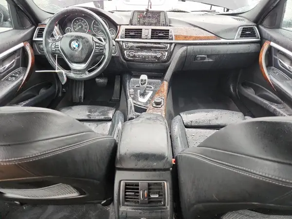 WBA8D9C37HA012411 2017 BMW 3ER - Image 8