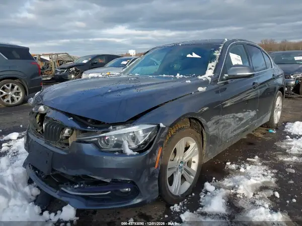 WBA8D9C38HA005791 2017 BMW 3ER - Image 2