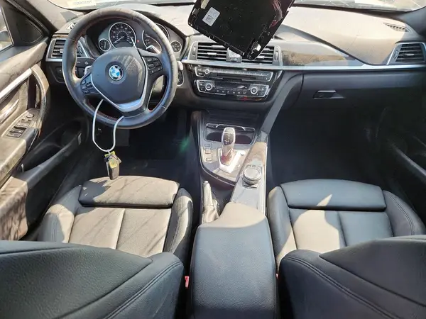 WBA8D9C38HA011686 2017 BMW 3ER - Image 8