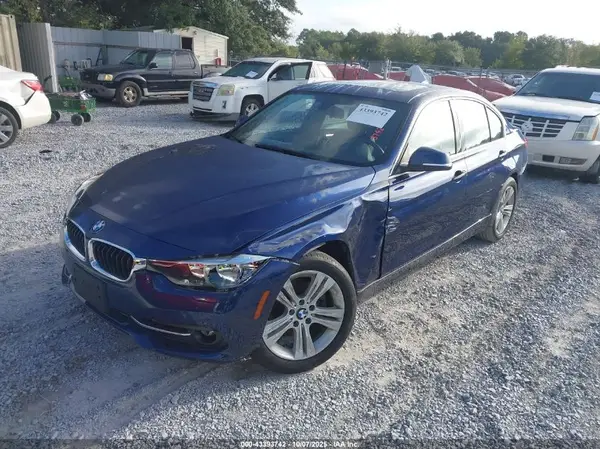 WBA8D9C39HA011633 2017 BMW 3ER - Image 2