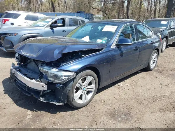 WBA8D9C39HA011678 2017 BMW 3ER - Image 2