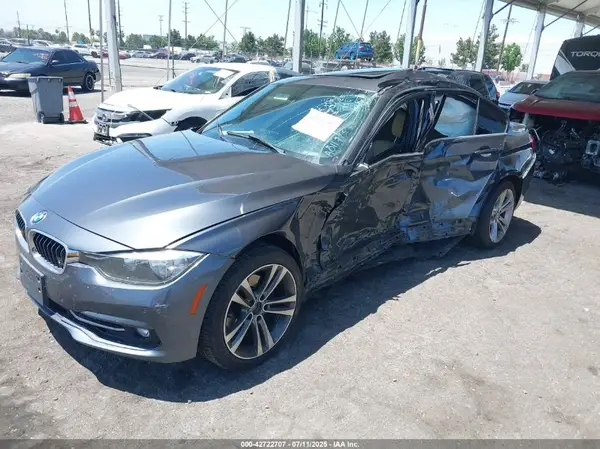 WBA8D9C39HA011728 2017 BMW 3ER - Image 2