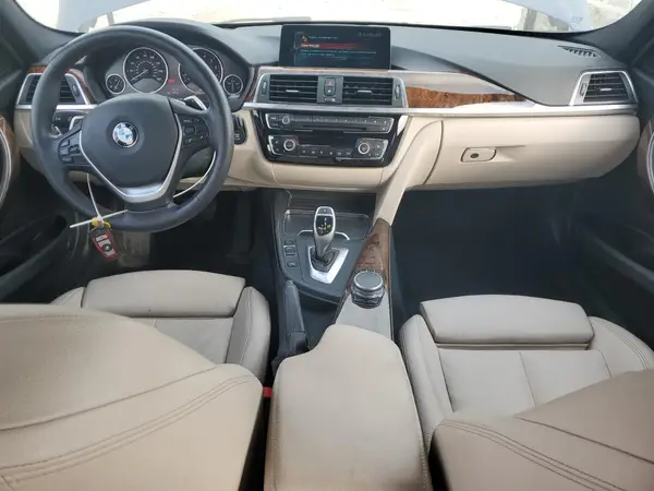 WBA8D9C3XHA004447 2017 BMW 3ER - Image 8