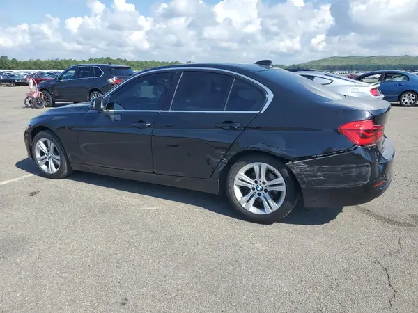 WBA8D9C3XHA011351 2017 BMW 3ER - Image 2