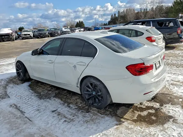 WBA8D9C3XHA011656 2017 BMW 3ER - Image 2