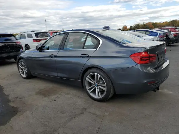 WBA8D9C3XHA012371 2017 BMW 3ER - Image 2
