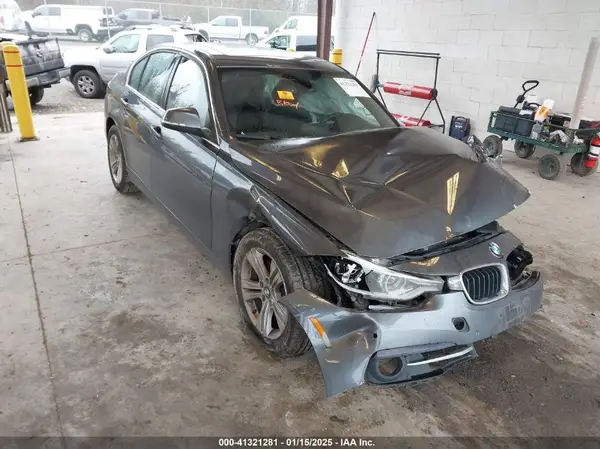 WBA8D9C50HK678361 2017 BMW 3ER - Image 1