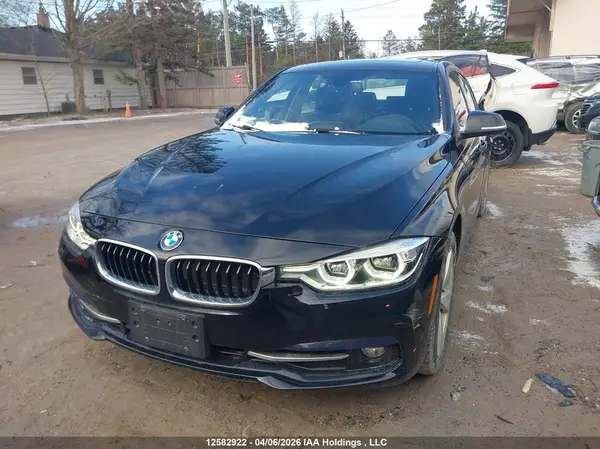 WBA8D9C50JA614476 2018 BMW 3ER - Image 2