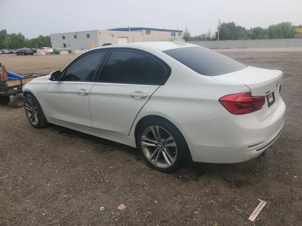 WBA8D9C50JA614509 2018 BMW 3ER - Image 2