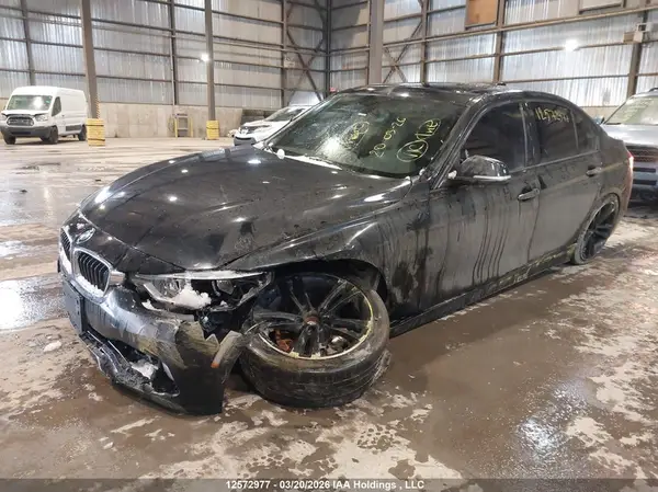WBA8D9C50JA614722 2018 BMW 3ER - Image 2
