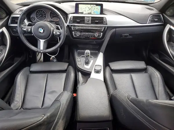 WBA8D9C50JA615627 2018 BMW 3ER - Image 8