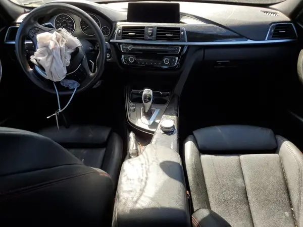 WBA8D9C50JA615675 2018 BMW 3ER - Image 8