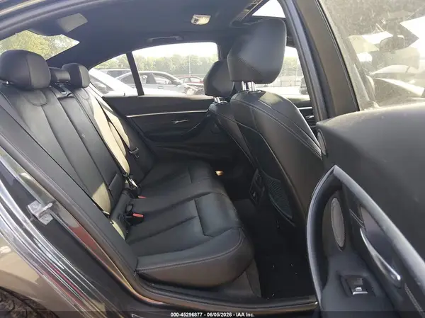 WBA8D9C50JEB34868 2018 BMW 3ER - Image 8