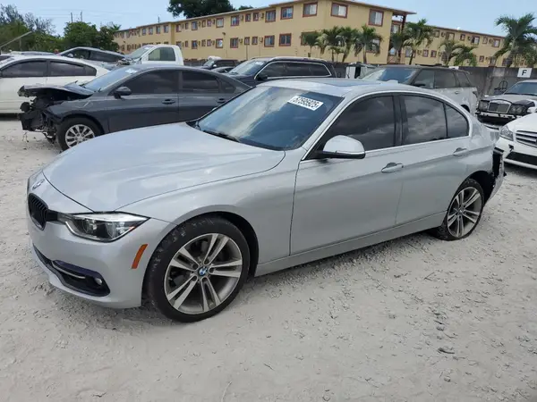 WBA8D9C50JEM33631 2018 BMW 3ER - Image 1