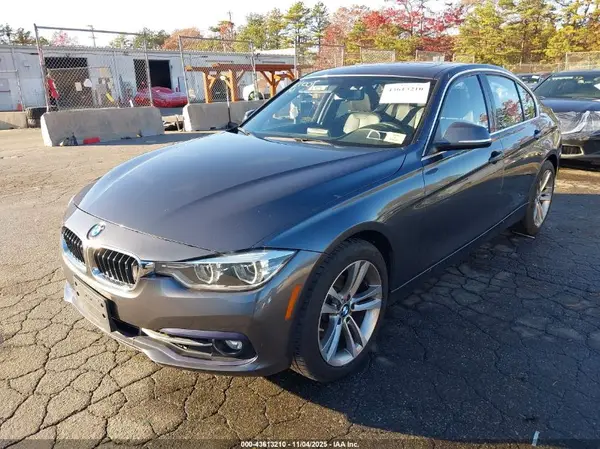 WBA8D9C50JEM34052 2018 BMW 3ER - Image 2