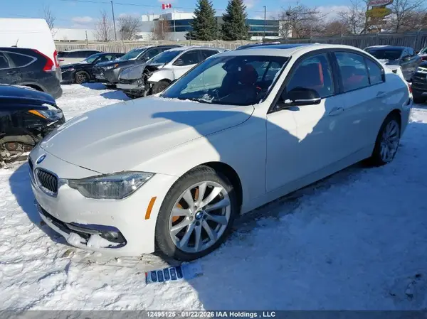 WBA8D9C51HK677588 2017 BMW 3ER - Image 2