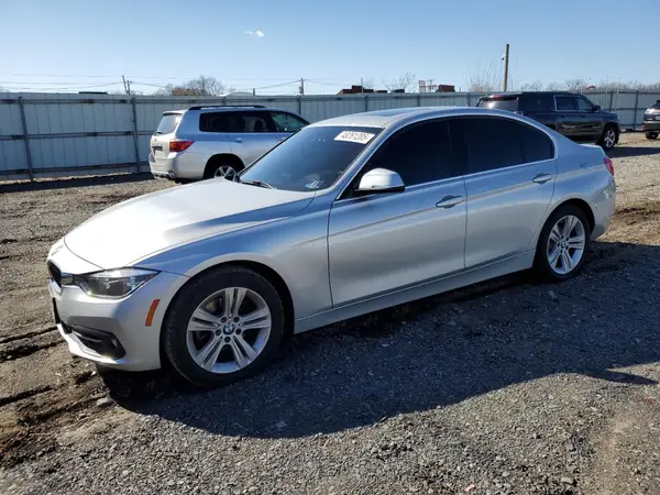 WBA8D9C51JA608623 2018 BMW 3ER - Image 1