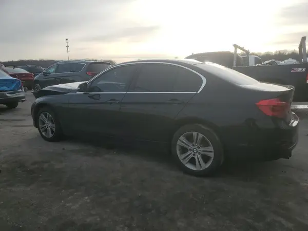 WBA8D9C51JA616379 2018 BMW 3ER - Image 2