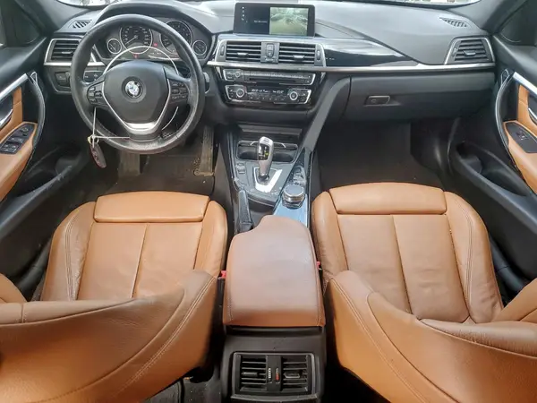 WBA8D9C51JA616561 2018 BMW 3ER - Image 8