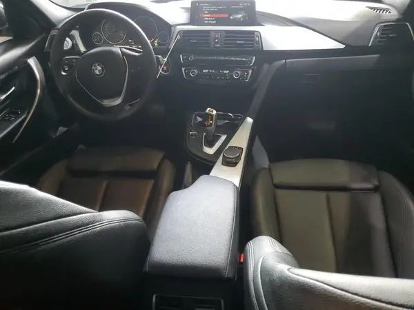 WBA8D9C51JEB34992 2018 BMW 3ER - Image 8