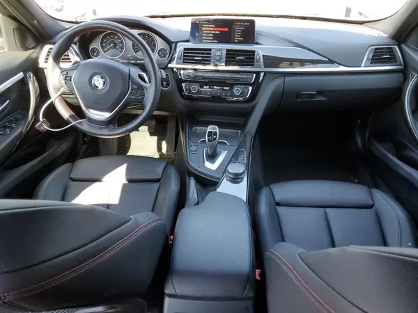 WBA8D9C51JEB35401 2018 BMW 3ER - Image 8