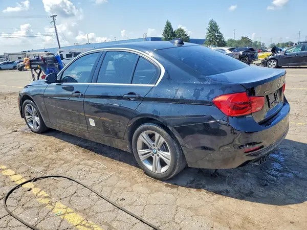 WBA8D9C51JEM31628 2018 BMW 3ER - Image 2