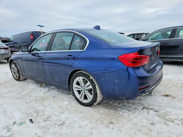 WBA8D9C51JEM32956 2018 BMW 3ER - Image 2
