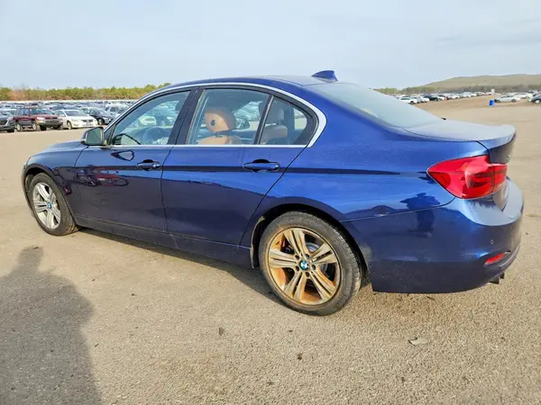WBA8D9C51JEM33783 2018 BMW 3ER - Image 2
