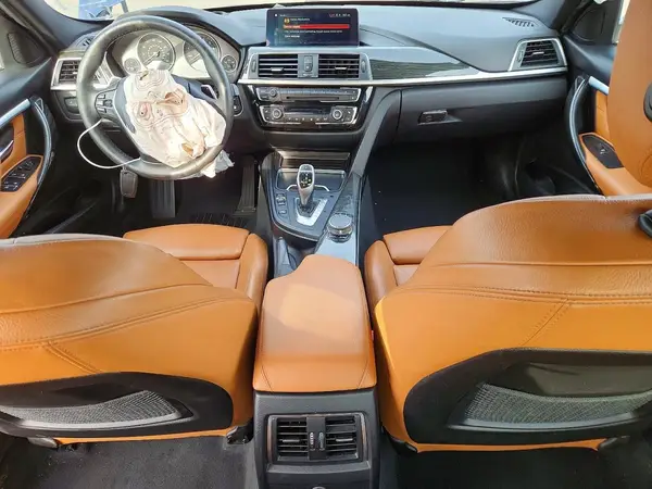 WBA8D9C51JEM33783 2018 BMW 3ER - Image 8