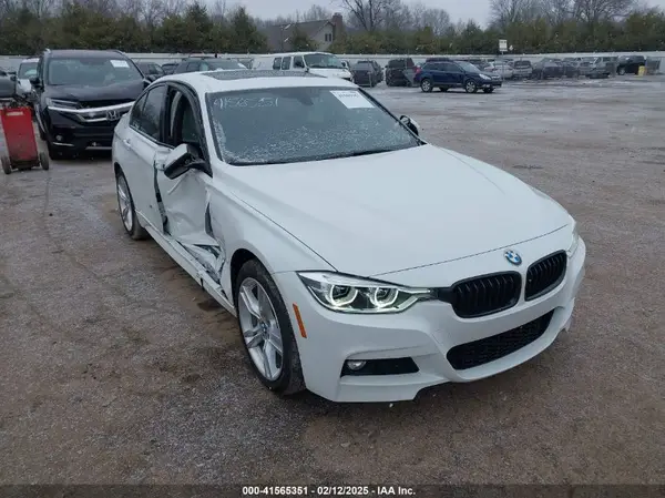 WBA8D9C51JEM33833 2018 BMW 3ER - Image 1