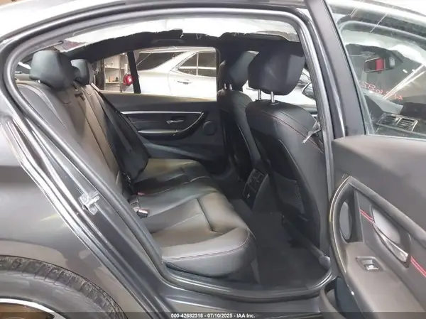 WBA8D9C51JEM34061 2018 BMW 3ER - Image 8