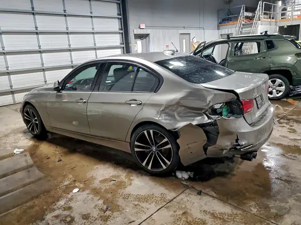 WBA8D9C51JEM34948 2018 BMW 3ER - Image 2