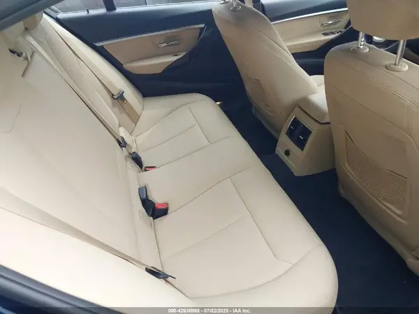 WBA8D9C52JA608243 2018 BMW 3ER - Image 8
