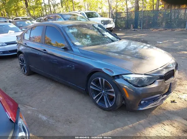 WBA8D9C52JA615838 2018 BMW 3ER - Image 1