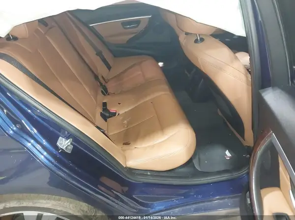 WBA8D9C52JEM32948 2018 BMW 3ER - Image 8