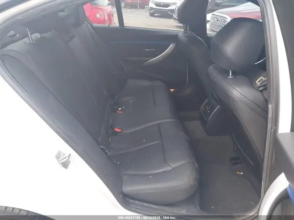 WBA8D9C52JEM34845 2018 BMW 3ER - Image 8