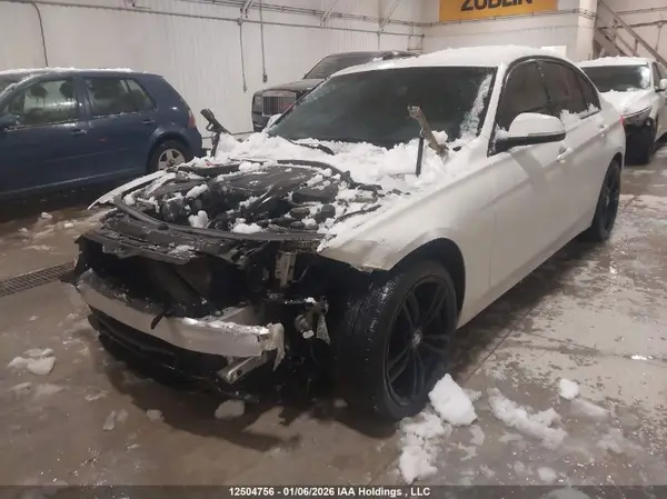 WBA8D9C52JEM35042 2018 BMW 3ER - Image 2
