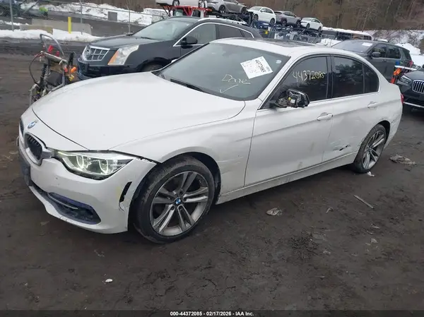 WBA8D9C53HK677625 2017 BMW 3ER - Image 2