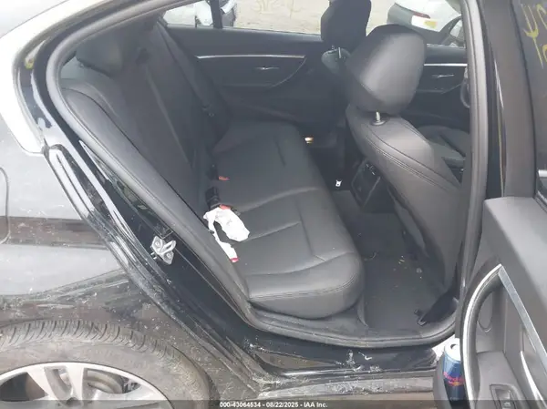 WBA8D9C53JA616349 2018 BMW 3ER - Image 8