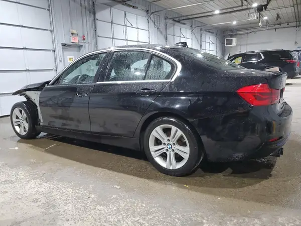 WBA8D9C53JEM31601 2018 BMW 3ER - Image 2