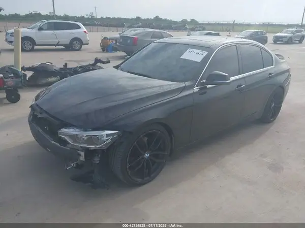 WBA8D9C54JEB34940 2018 BMW 3ER - Image 2