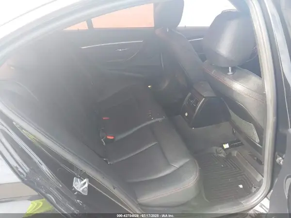 WBA8D9C54JEB34940 2018 BMW 3ER - Image 8